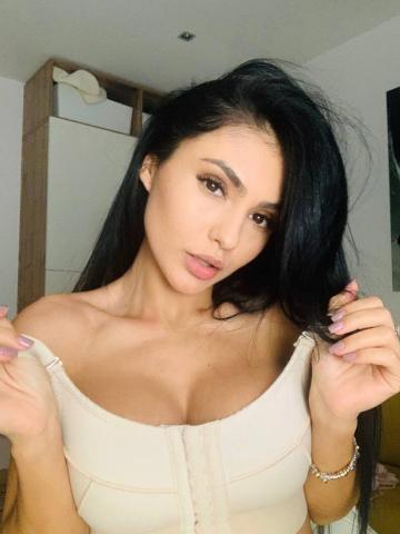 Полина